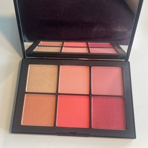 NARS Free Lover cheek palette